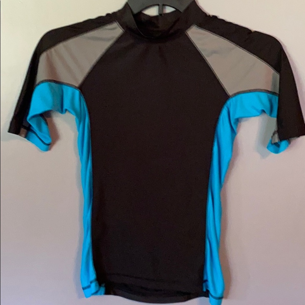 🎉5 for $25🎉 Boy’s Cherokee Rashguard Swim Shirt